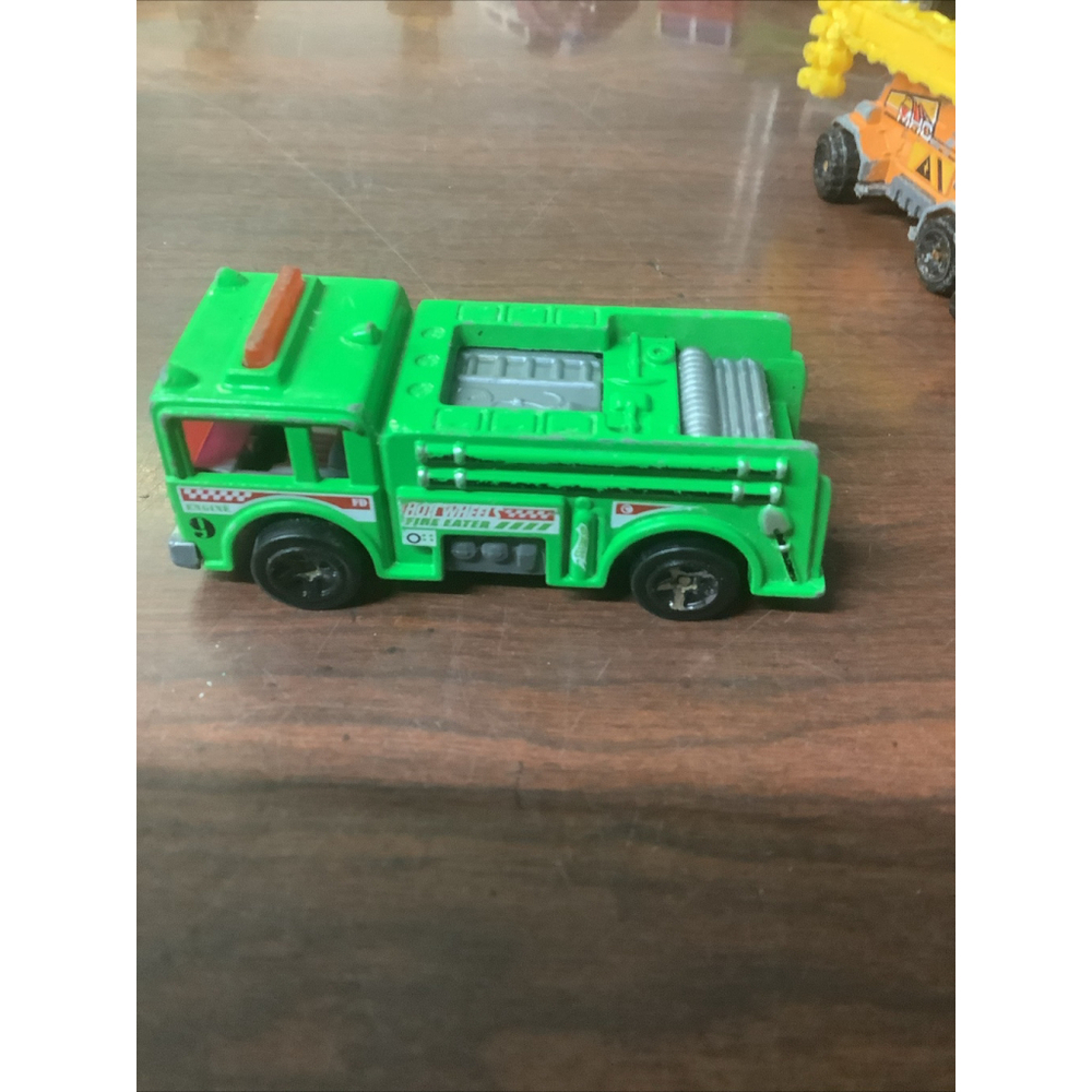 Vintage 1976 Hot Wheels Engine 9 Fire Eater Fire Truck Diecast Toy Car